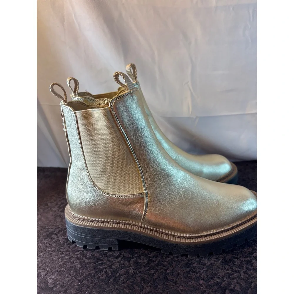 Sam Edelman Kids Metallic Gold Chelsea Boots Lug‎ Sole Zipper Size 4